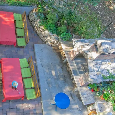 Apartment Lucic Omis