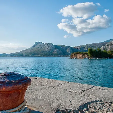 Apartment Lucic Omis